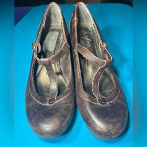 Footglove Women’s T Strap Mary Jane Heels Brown Leather Size 9 EPC